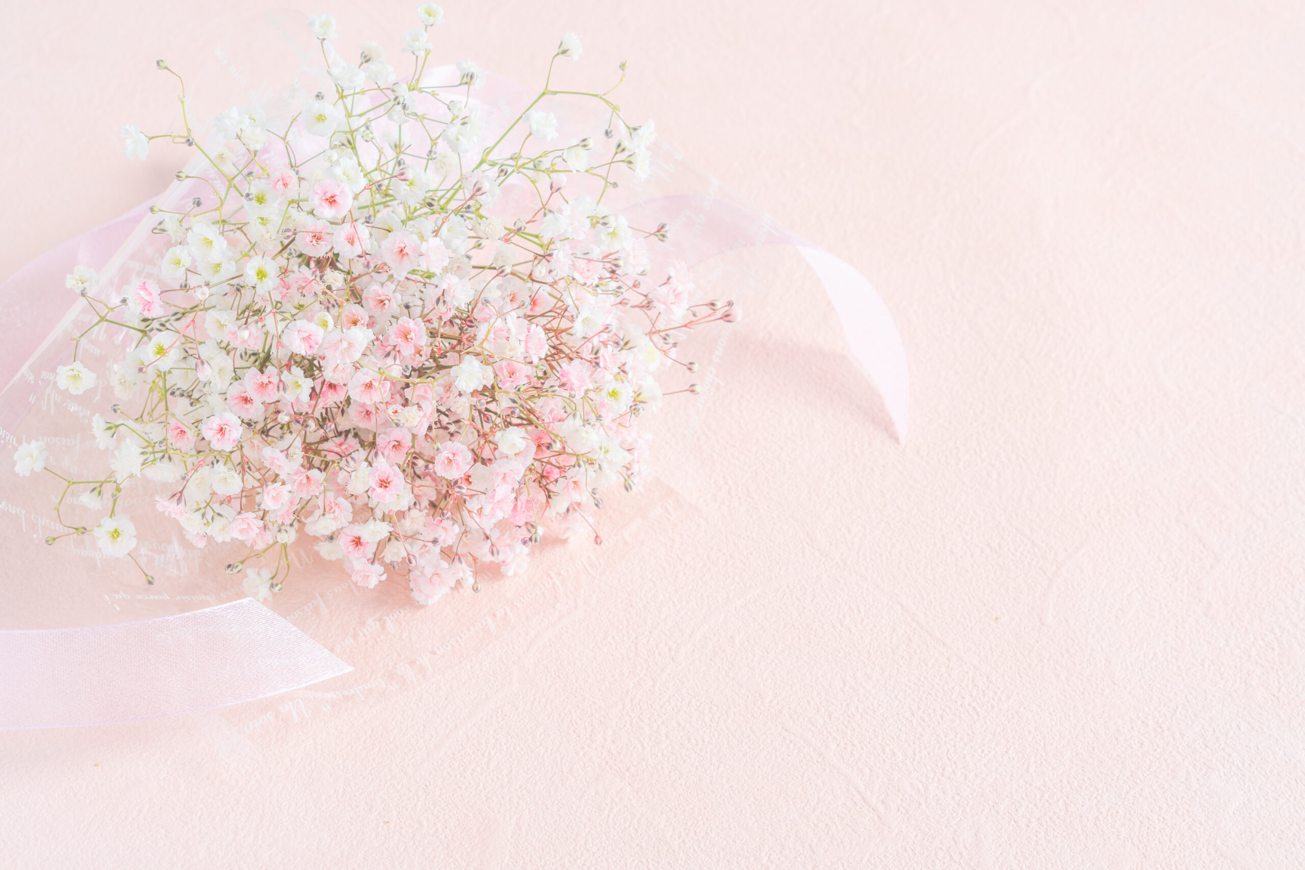 華やかに印象深く記憶に残るブライダルアロマ演出特別な日を彩る香りをプチギフトにして・・・