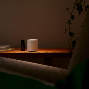 ＠aromaファンディフューザーｋｏ（コウ）ホワイト／約5畳対応